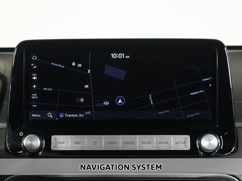 Used 2022 Hyundai Kona Limited FWD image 3