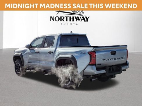 New 2025 Toyota Tacoma TRD Off-Road image 4