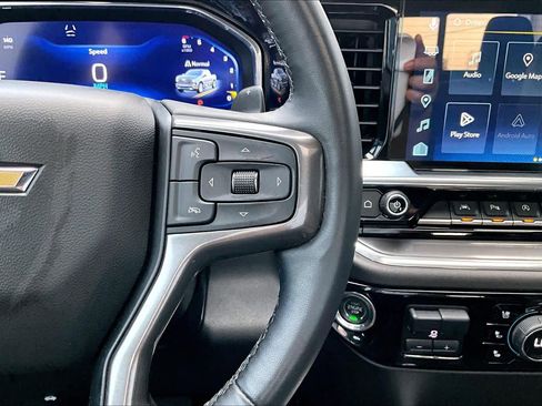 Used 2023 Chevrolet Silverado 1500 High Country w/ Technology Package image 25