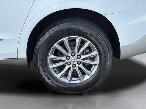 Used 2024 Buick Enclave Essence FWD image 24