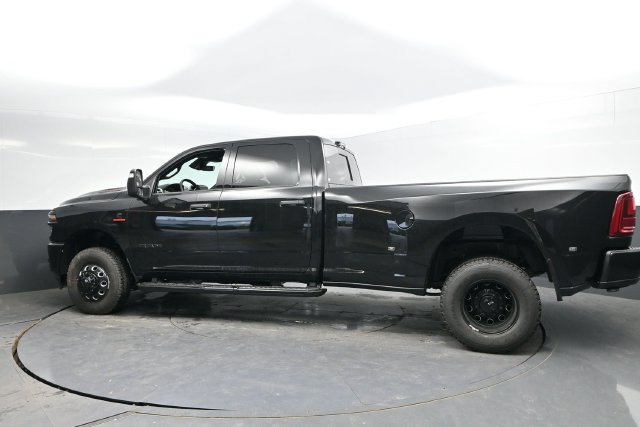 New 2027 RAM 3500 Big Horn AWD/4WD image 7