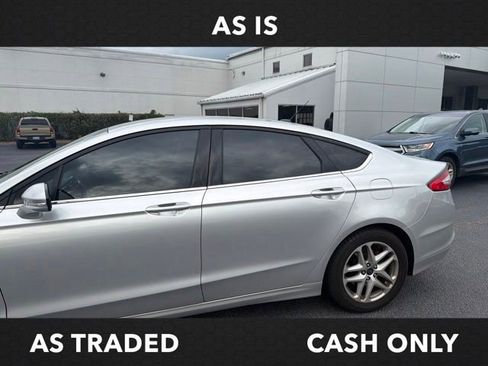 Used 2014 Ford Fusion SE FWD image 15