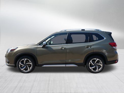 Used 2023 Subaru Forester Touring w/ Popular Package #3 AWD/4WD image 4