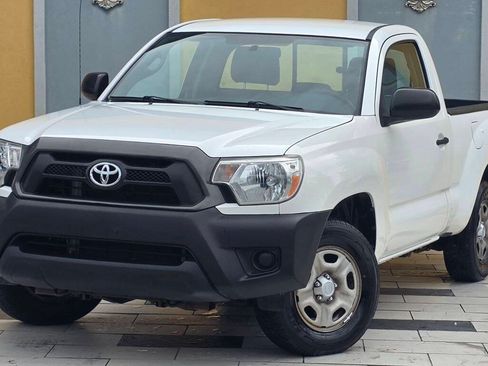 Used 2014 Toyota Tacoma 2WD Regular Cab image 3