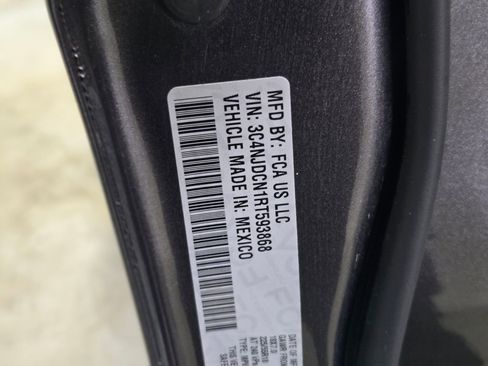 Certified 2024 Jeep Compass Limited image 26