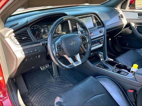 Used 2018 Hyundai Sonata Limited image 14