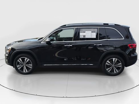 Certified 2025 Mercedes-Benz GLB 250 image 8