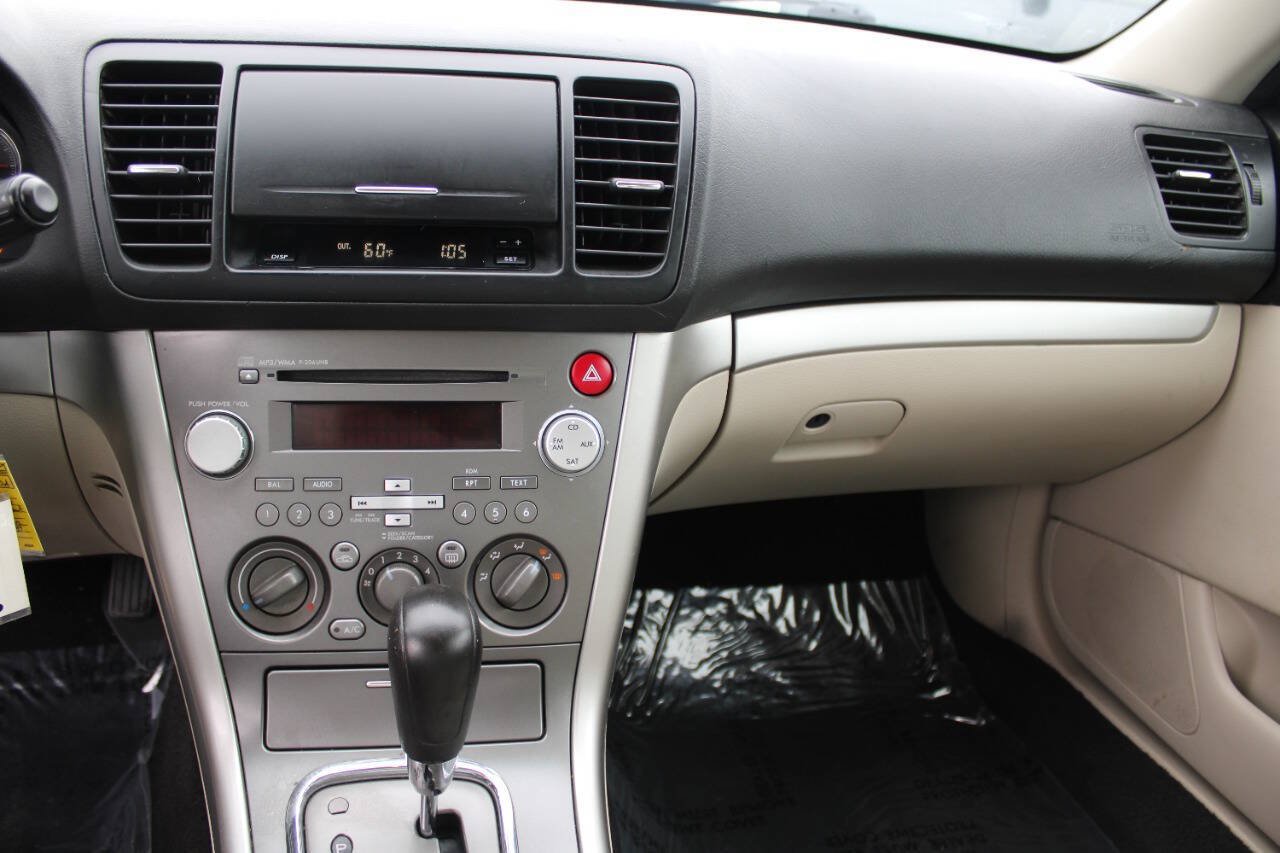 Used 2009 Subaru Outback 2.5i Special Edition AWD/4WD image 13