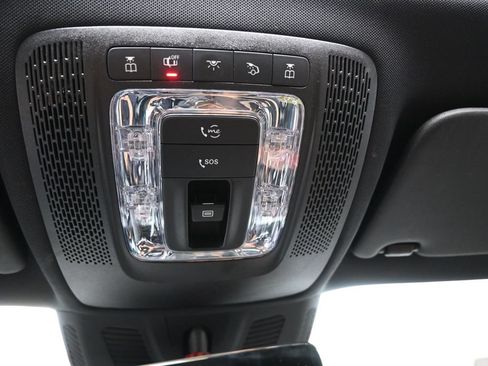 Used 2022 Mercedes-Benz EQB 350 4MATIC image 24