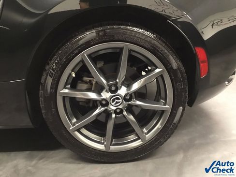 Used 2018 MAZDA MX-5 Miata RF Grand Touring image 29