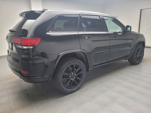 Used 2020 Jeep Grand Cherokee Altitude AWD/4WD image 10