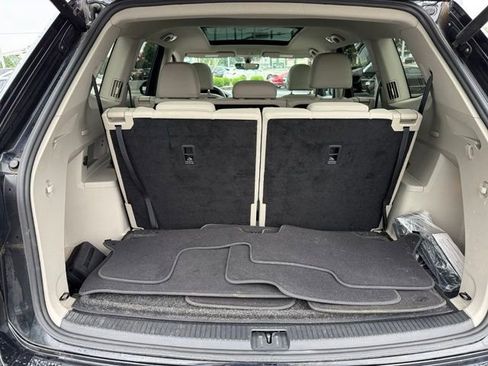 Certified 2023 Volkswagen Atlas SE w/ Panoramic Sunroof Package AWD/4WD image 19