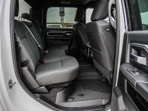 New 2026 RAM 3500 Big Horn AWD/4WD image 46