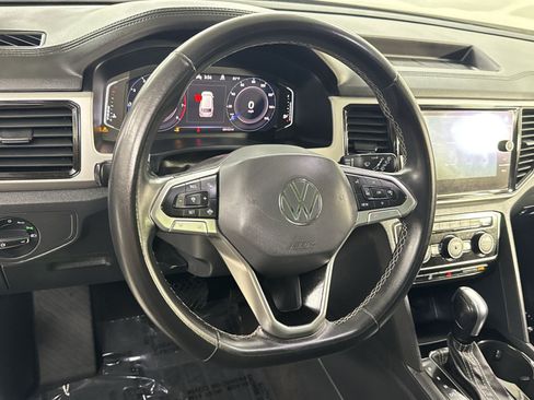 Used 2022 Volkswagen Atlas SE w/ Panoramic Sunroof Package AWD/4WD image 28