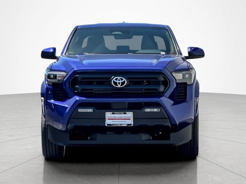Certified 2025 Toyota Tacoma SR5 AWD/4WD image 8