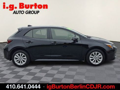 Used 2025 Toyota Corolla SE image 7