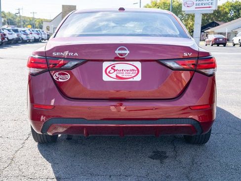 Used 2024 Nissan Sentra SV image 4