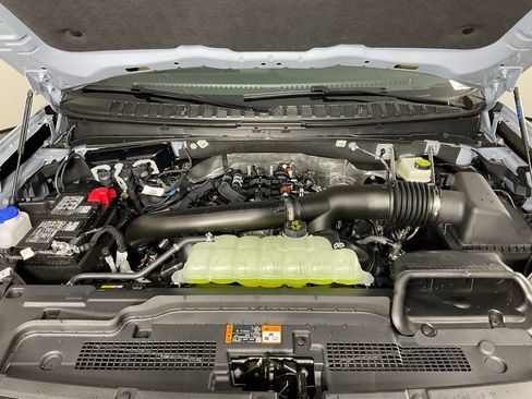 New 2026 Ford Expedition Max Platinum image 9