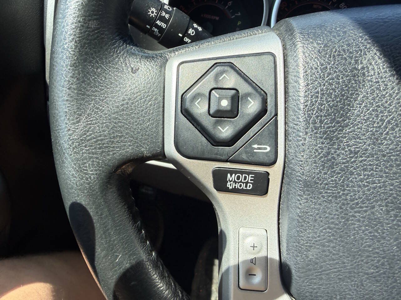 Used 2017 Toyota Sequoia SR5 RWD image 25
