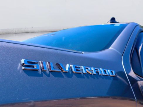 Used 2025 Chevrolet Silverado 1500 Custom RWD image 3