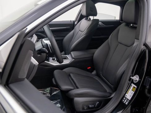 Certified 2025 BMW 430i xDrive w/ Premium Package image 17