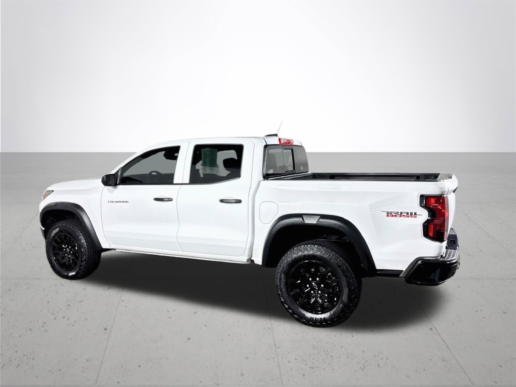 Used 2026 Chevrolet Colorado Trail Boss AWD/4WD image 8
