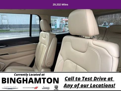 Used 2022 Jeep Grand Cherokee L Limited image 22