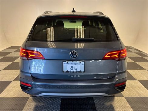 Used 2022 Volkswagen Taos S image 4