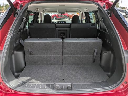 Used 2022 Mitsubishi Outlander SE image 13