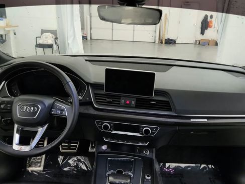 Used 2019 Audi SQ5 Prestige w/ Prestige Package image 22