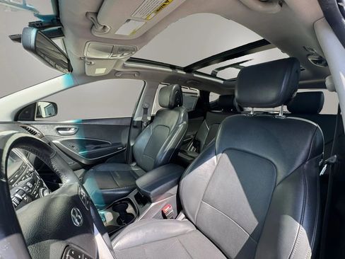 Used 2017 Hyundai Santa Fe Sport FWD image 11