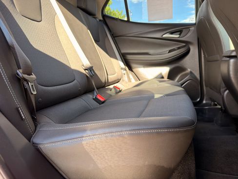 Used 2024 Buick Encore GX Preferred AWD/4WD image 18