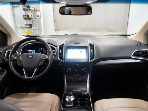 Used 2019 Ford Edge SEL w/ Equipment Group 201A image 18