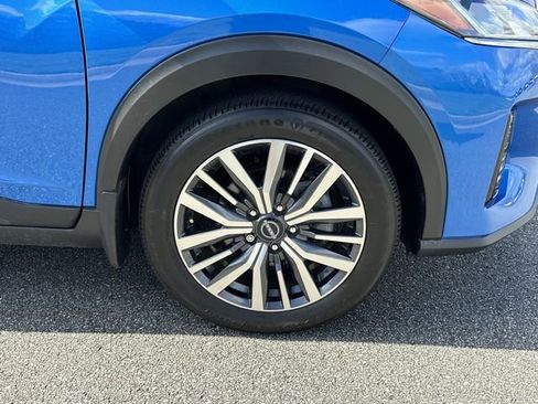 Certified 2024 Nissan Kicks SV FWD image 13