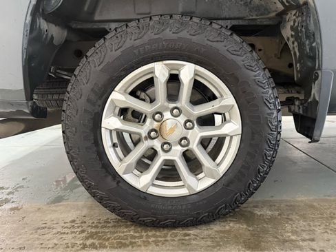 Certified 2025 Chevrolet Silverado 1500 LT image 10