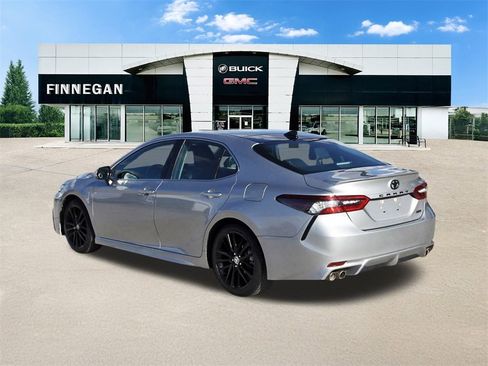 Used 2021 Toyota Camry XSE image 5