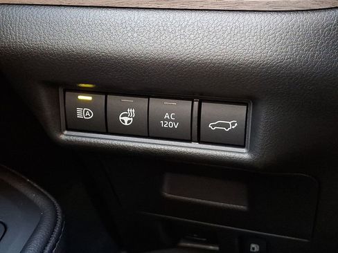 Used 2025 Toyota Grand Highlander AWD Hybrid image 19