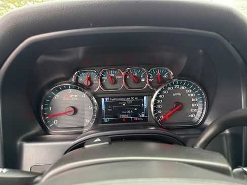 Used 2018 Chevrolet Silverado 1500 LT w/ All Star Edition image 19