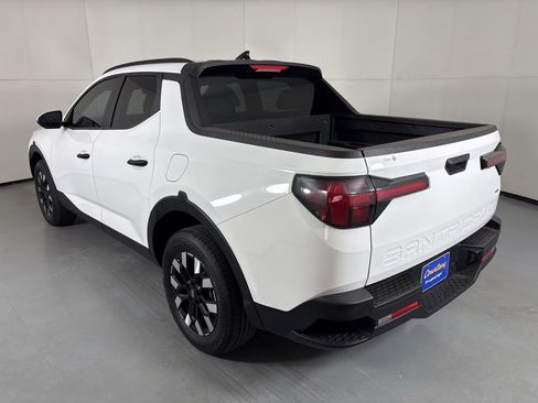 Used 2025 Hyundai Santa Cruz SEL AWD/4WD image 6