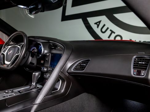 Used 2019 Chevrolet Corvette Z06 RWD image 7
