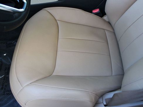 Used 2024 Land Rover Range Rover Sport SE image 21