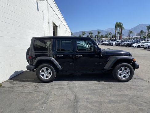 Used 2022 Jeep Wrangler Unlimited Sport w/ Sun And Sound Package AWD/4WD image 2