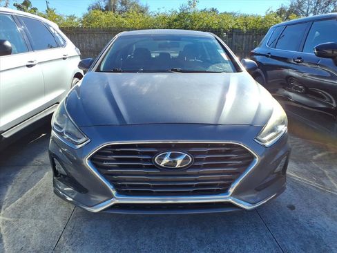 Used 2018 Hyundai Sonata SE image 2