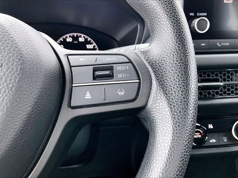 Used 2023 Honda HR-V LX image 22