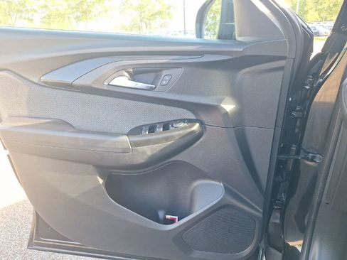 Certified 2023 Chevrolet TrailBlazer LT w/ Convenience Package image 27