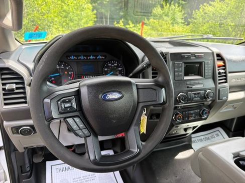 Used 2017 Ford F250 XL w/ Power Equipment Group AWD/4WD image 11