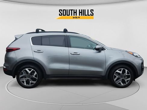 Certified 2021 Kia Sportage EX w/ EX Technology Package AWD/4WD image 6
