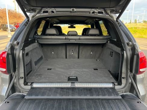 Used 2018 BMW X5 xDrive40e image 16