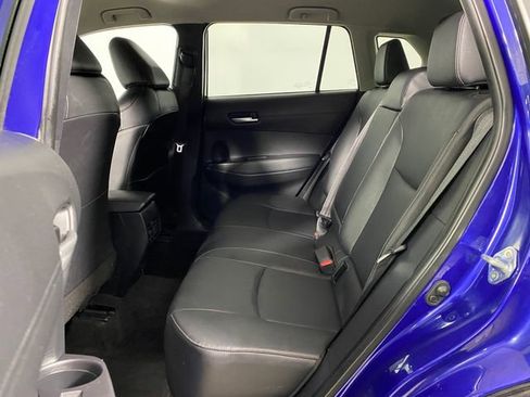 Used 2024 Toyota Corolla Cross XLE image 11