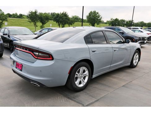 Used 2021 Dodge Charger SXT RWD image 8